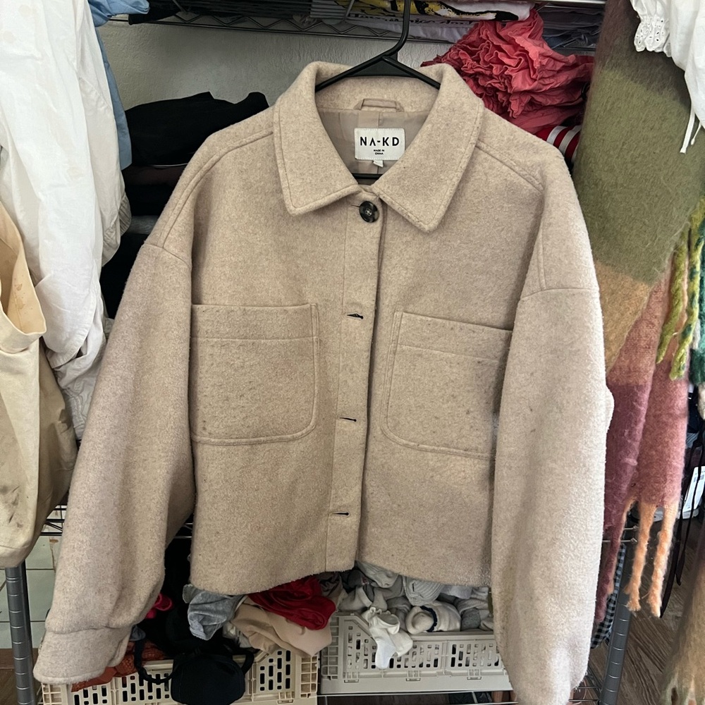 Women's Tan cropped jacket